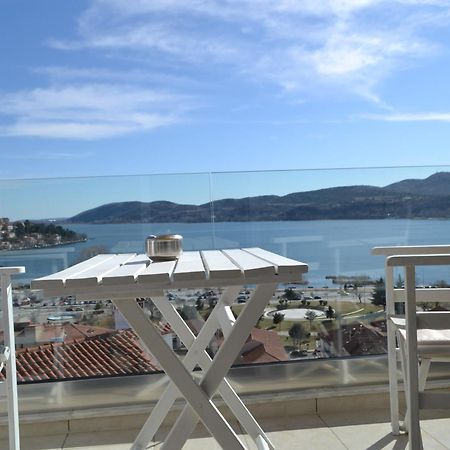 Calm Lake Balcony แคซโทเรีย ภายนอก รูปภาพ