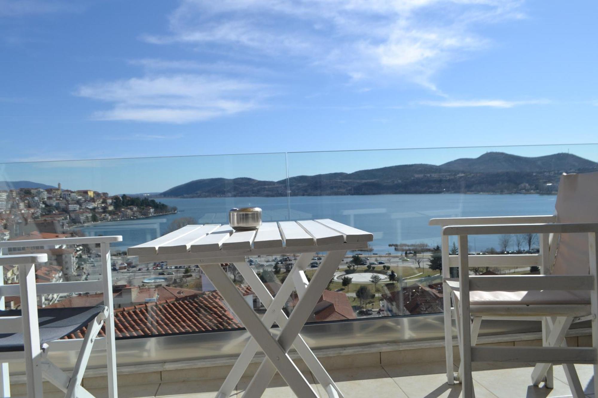 Calm Lake Balcony แคซโทเรีย ภายนอก รูปภาพ